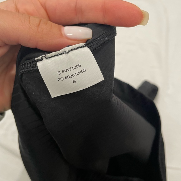 Vuori Inversion Rib Support Tank - Black Size Small - Picture 8 of 10